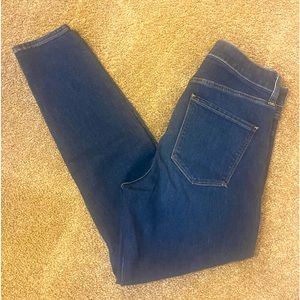 Ladies  Gap Universal Jeggings High Rise Dark Jeans. Size 31/12R. Exc. Cond.